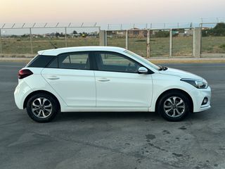 Hyundai i 20 2019 Select-thumb-2