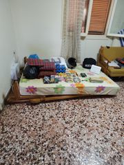 Χαρίζεται Κρεβάτι διπλό αρκετά παλιό καλή κατ. θέλει μικρή επιδιόρθωση