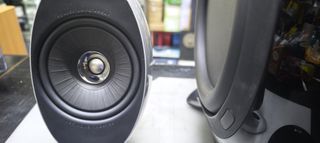 KEF HTB2 KEF HTS3001-thumb-2