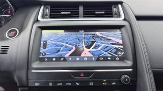 Jaguar E-Pace 2019 DIESEL AWD S PANORAMA/AUTOBESIKOS-thumb-36