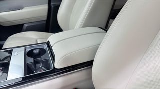 Land Rover Range Rover Velar 2022 P400e PLUG-IN HYBRID AWD R DYNAMIC S/AUTOBESIKOS-thumb-43