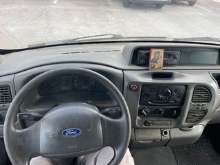 Ford 2005 Transit-thumb-1
