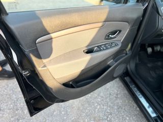 Renault Grand Scenic 2015 7 θεσιο-thumb-17