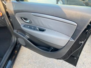 Renault Grand Scenic 2015 7 θεσιο-thumb-34
