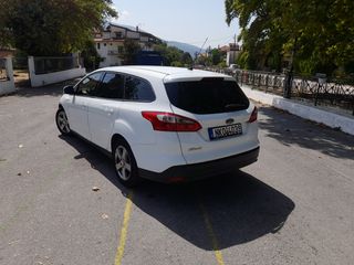 Ford Focus 2014 Ford Focus Station Wagon 1.6 TDCi 115 hp-thumb-3