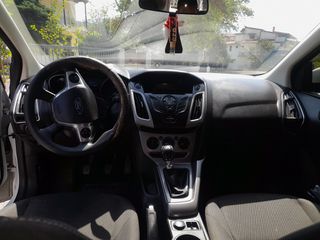 Ford Focus 2014 Ford Focus Station Wagon 1.6 TDCi 115 hp-thumb-12