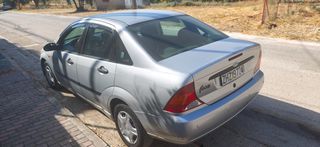 Ford Focus 2001-thumb-3