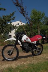 Yamaha XT 550 1982-thumb-1