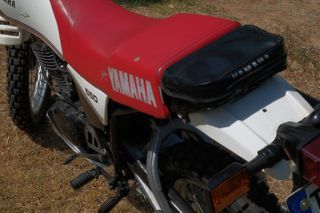 Yamaha XT 550 1982-thumb-4