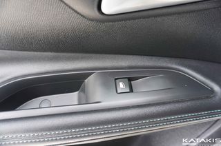 Peugeot 3008 2022 Allure|P+N5HEV|Automatic|Clima|Alu|Apple-Android|Rear Camera-thumb-11