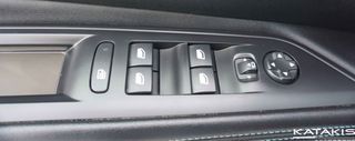 Peugeot 3008 2022 Allure|P+N5HEV|Automatic|Clima|Alu|Apple-Android|Rear Camera-thumb-19
