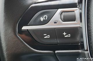Peugeot 3008 2022 Allure|P+N5HEV|Automatic|Clima|Alu|Apple-Android|Rear Camera-thumb-21
