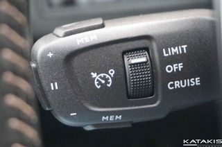 Peugeot 3008 2022 Allure|P+N5HEV|Automatic|Clima|Alu|Apple-Android|Rear Camera-thumb-23