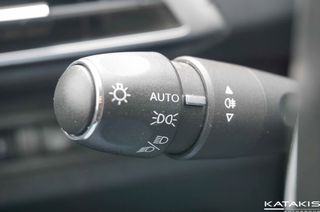Peugeot 3008 2022 Allure|P+N5HEV|Automatic|Clima|Alu|Apple-Android|Rear Camera-thumb-24