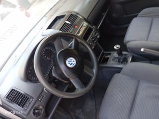 Volkswagen Polo 2002 1.4-thumb-3