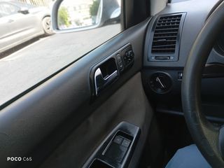 Volkswagen Polo 2002 1.4-thumb-6