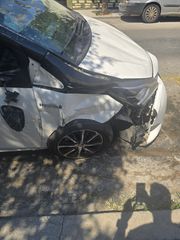 TOYOTA YARIS 2019-thumb-1