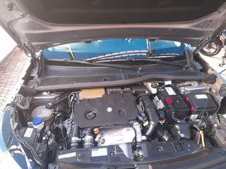 Peugeot 2008 2022 BlueHDi 110 S&S Active Plus BU 1.5-thumb-14