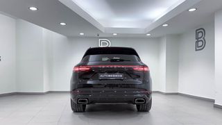 Porsche Cayenne 2023 3.0i V6 e-HYBRID PLUG-IN TIPTRONIC S SUN. PAN./AUTOBESIKOS-thumb-68