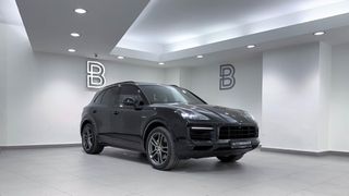 Porsche Cayenne 2023 3.0i V6 e-HYBRID PLUG-IN TIPTRONIC S SUN. PAN./AUTOBESIKOS-thumb-71