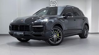 Porsche Cayenne 2023 3.0i V6 e-HYBRID PLUG-IN TIPTRONIC S SUN. PAN./AUTOBESIKOS-thumb-1