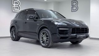 Porsche Cayenne 2023 3.0i V6 e-HYBRID PLUG-IN TIPTRONIC S SUN. PAN./AUTOBESIKOS-thumb-8