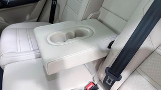 Porsche Cayenne 2023 3.0i V6 e-HYBRID PLUG-IN TIPTRONIC S SUN. PAN./AUTOBESIKOS-thumb-38