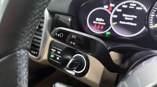 Porsche Cayenne 2023 3.0i V6 e-HYBRID PLUG-IN TIPTRONIC S SUN. PAN./AUTOBESIKOS-thumb-44