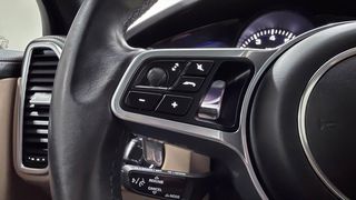 Porsche Cayenne 2023 3.0i V6 e-HYBRID PLUG-IN TIPTRONIC S SUN. PAN./AUTOBESIKOS-thumb-47