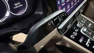 Porsche Cayenne 2023 3.0i V6 e-HYBRID PLUG-IN TIPTRONIC S SUN. PAN./AUTOBESIKOS-thumb-51