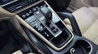 Porsche Cayenne 2023 3.0i V6 e-HYBRID PLUG-IN TIPTRONIC S SUN. PAN./AUTOBESIKOS-thumb-60