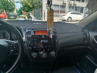 Kia Ceed / cee'd 2010 1400-thumb-10