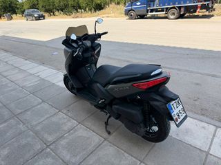 Yamaha XMAX 250 2015-thumb-11