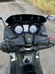 Yamaha TMAX DX 2017-thumb-3