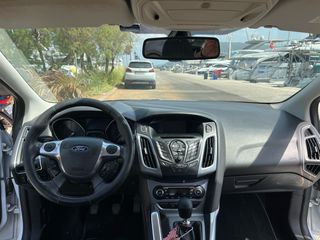 Ford Focus 2011 Titanium-thumb-10