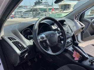 Ford Focus 2011 Titanium-thumb-20
