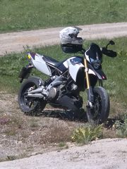 Aprilia Dorsoduro 750 2010