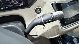 Land Rover Range Rover Velar 2022 P400e PLUG-IN HYBRID AWD R DYNAMIC S/AUTOBESIKOS-thumb-36