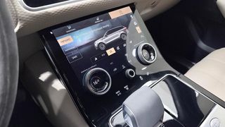 Land Rover Range Rover Velar 2022 P400e PLUG-IN HYBRID AWD R DYNAMIC S/AUTOBESIKOS-thumb-41