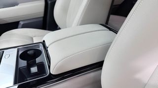 Land Rover Range Rover Velar 2022 P400e PLUG-IN HYBRID AWD R DYNAMIC S/AUTOBESIKOS-thumb-46