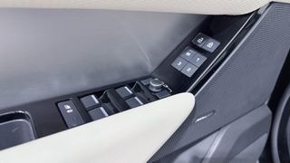 Land Rover Range Rover Velar 2022 P400e PLUG-IN HYBRID AWD R DYNAMIC S/AUTOBESIKOS-thumb-18