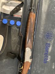 Οπλο Beretta Super pose-thumb-3