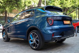 Lynk&Co 01 2021 1.5 Plug-in Hybrid 261hp *PANORAMA*-thumb-1