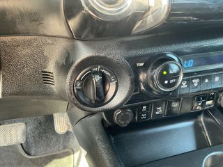 Toyota Hilux 2022 4X4 - DOUBLE CAB -  TORNADO - INVINCIBLE - ΕΛΛΗΝΙΚΟ-thumb-38