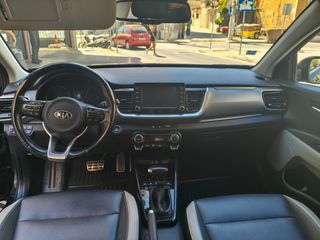 Kia Stonic 2019 1.0 TGDI Premium-thumb-9