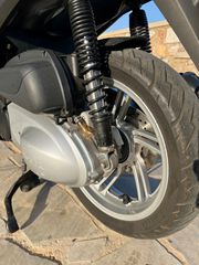 Honda SH 300 2015-thumb-12