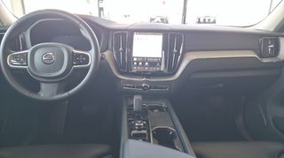 Volvo XC 60 2024 PLUS B4 MHEV DIESEL "ΕΛΛΗΝΙΚΗΣ ΑΝΤΙΠΡΟΣΩΠΕΙΑΣ"-thumb-11