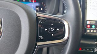 Volvo XC 60 2024 PLUS B4 MHEV DIESEL "ΕΛΛΗΝΙΚΗΣ ΑΝΤΙΠΡΟΣΩΠΕΙΑΣ"-thumb-25