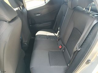 Toyota C-HR 2022 HYBRID 1.8 BUSINESS-thumb-18