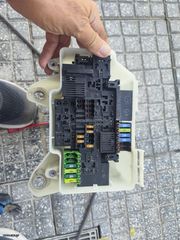 Εξωτερική σφάλειοθήκη mercedes c class w205 diesel A2229063701. A205 998 1301